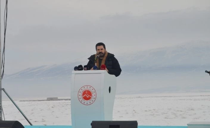 Başkan Sayan: “Teröre karşı Ağrı Dağı gibi başımızı dik tutalım”