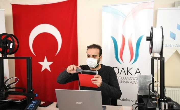 “Düşünen, Tasarlayan, 3D Üreten Çatak” projesi tamamlandı
