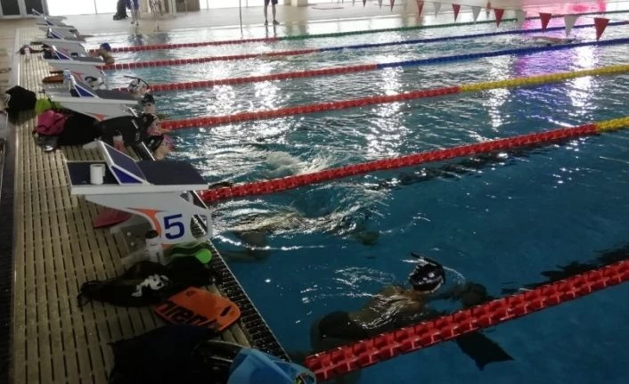 Erzurum yüzme milli takımlarının gözdesi oldu