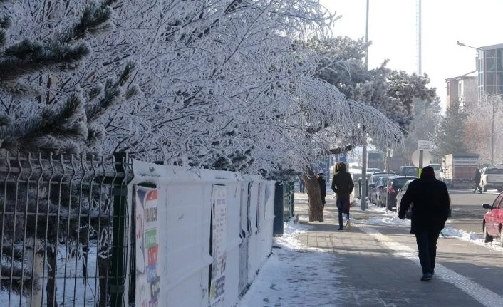 Göle donuyor, eksi 26 derece
