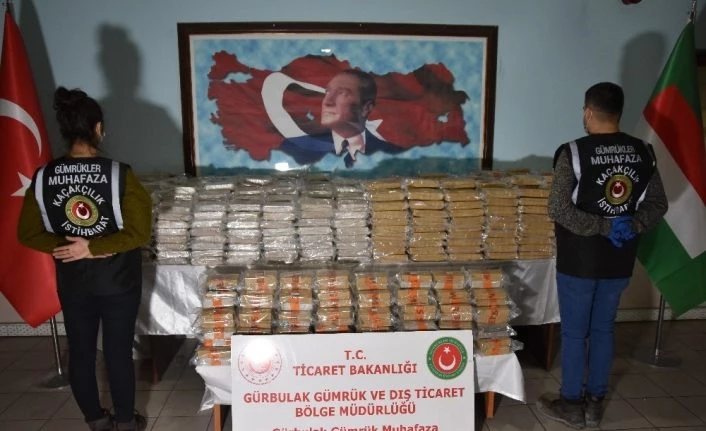 Gürbulak Gümrük Kapısında rekor seviyede, 400 milyonluk 808 kilogram eroin yakalandı