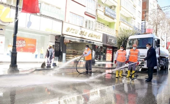 Gürkan, dezenfekte çalışmalarını denetledi