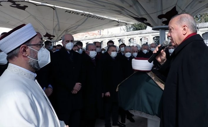 Hadis, tefsir ve fıkıh alimi M. Emin Saraç son yolculuğuna uğurlandı