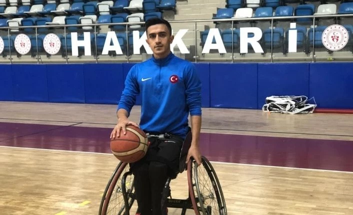 Hakkarili engelli sporcuya davet