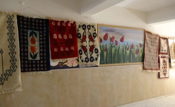HEM ve İŞKUR destekli kursta üretilen halılar sergilendi