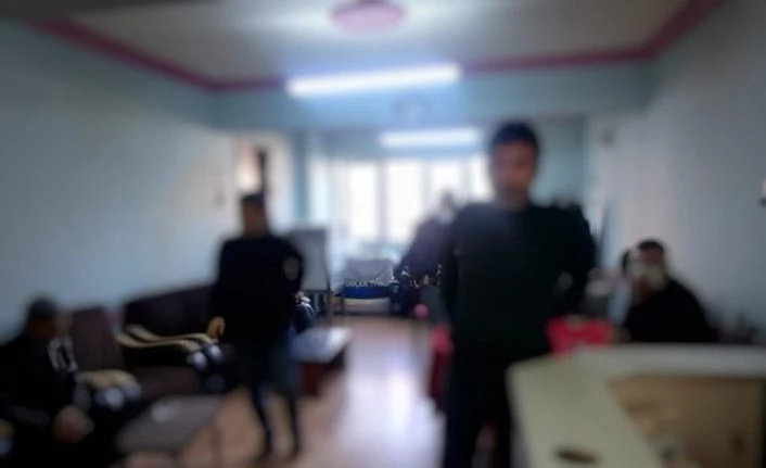 İki işyerine kumar baskını