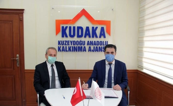 Karnavas Bezi’nin tanıtımı için imzalar atıldı