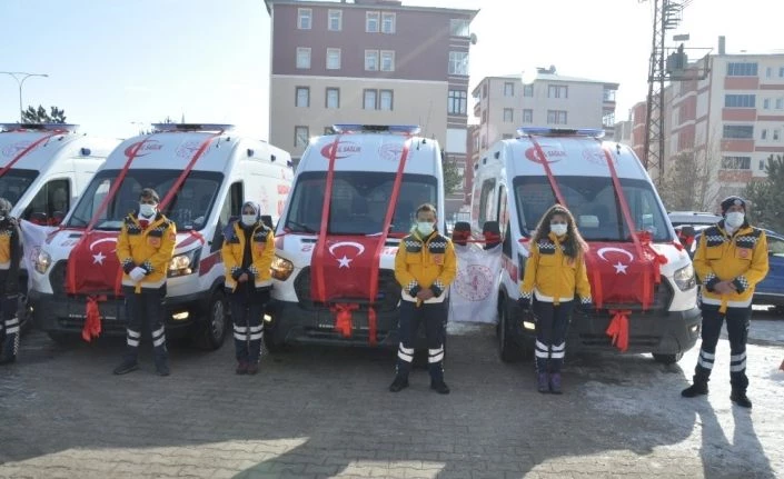 Kars’ta sağlık filosuna 4 ambulans daha katıldı