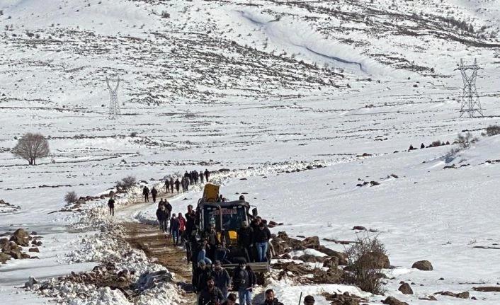 Kayıp şahsın 23 gün sonra cansız bedeni kar altında bulundu