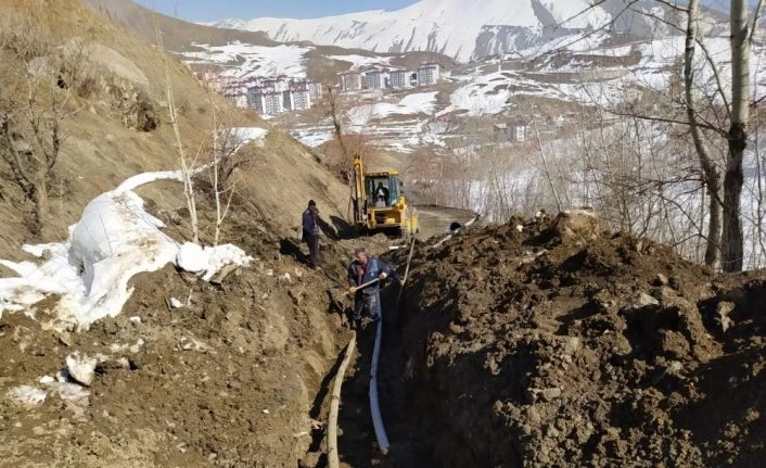 Kentin iki noktasındaki su arızası giderildi
