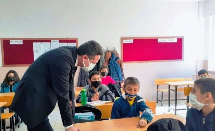 Malatya’da köy okullarına 180 ton dezenfektan desteği