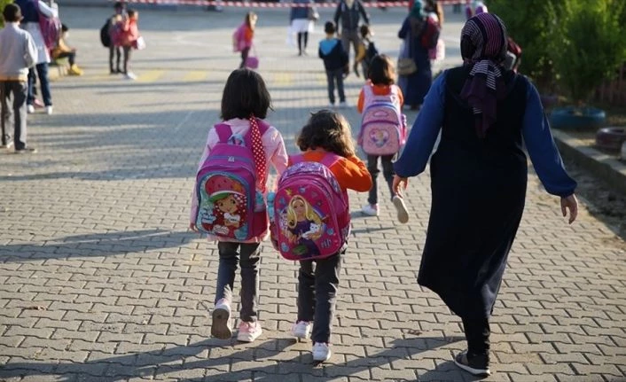 MEB, ilkokul ve ortaokullarda yüz yüze eğitimin usul ve esaslarını belirledi