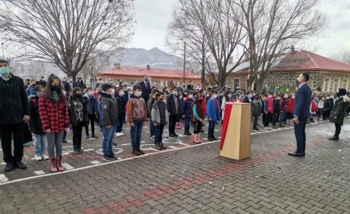 Muş’ta 610 okul yüz yüze eğitime başladı