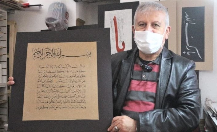 Tarihi Van Hüsrev Paşa Camisi'ni sanat merkezi haline getirdi
