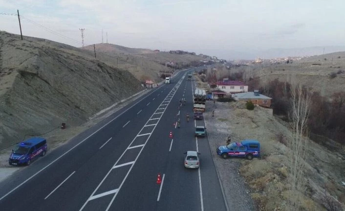 Aranan 128 kişi yakalandı