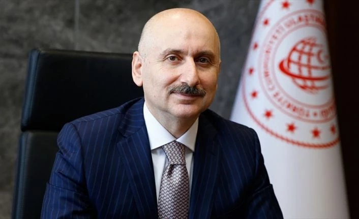 Bakan Karaismailoğlu: Süveyş Kanalı