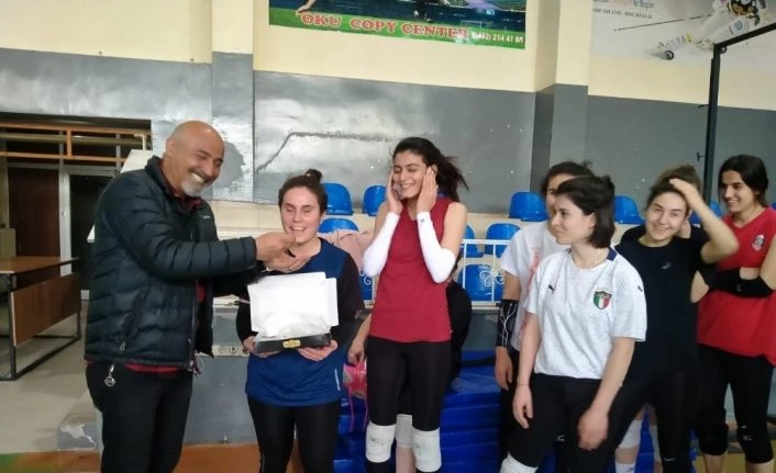 Başkan Sacit Solmaz’dan Van Büyükşehir'in sultanlarına moral ziyareti