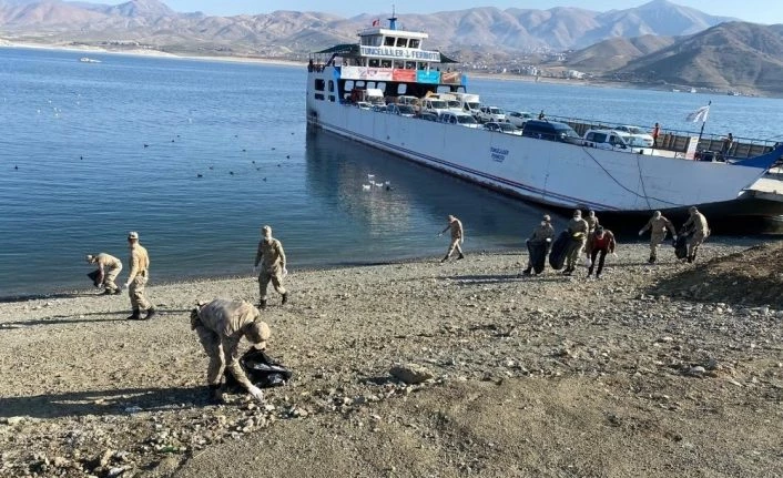 Elazığ’da jandarmadan çevre duyarlılığı