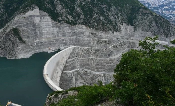 Elektrikte kurulu güç geçen yıl sonunda 95 bin 890 megavata ulaştı