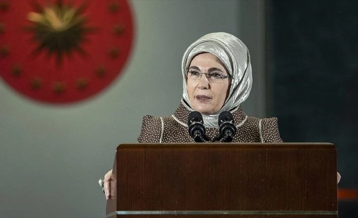 Emine Erdoğan: Şiddet salgınını ortadan kaldırmak için iş birliğimizi daha da artırmalıyız