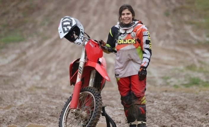Genç sporcu Irmak Yıldırım, Dünya Kadınlar Motokros Şampiyonası
