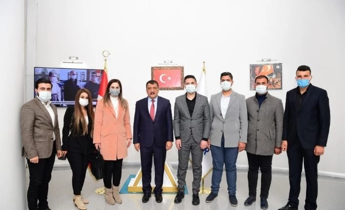 Gürkan’dan kayısı vurgusu