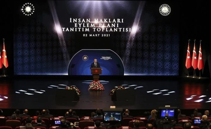 Hak ve özgürlüklerin standartları İnsan Hakları Eylem Planı ile güçlendirilecek