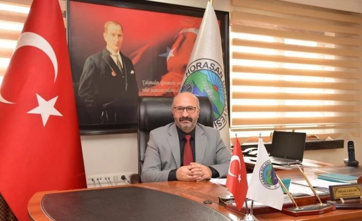 Horasan Belediye Başkanı Hüseyin Sağlam’dan “8 Mart Dünya Kadınlar Günü” kutlama mesajı