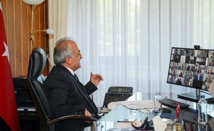 İç paydaşlar, görüş alışverişlerine devam ediyor