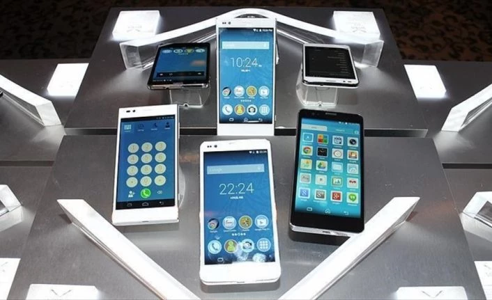 İkinci el cep telefonu tamirinde 