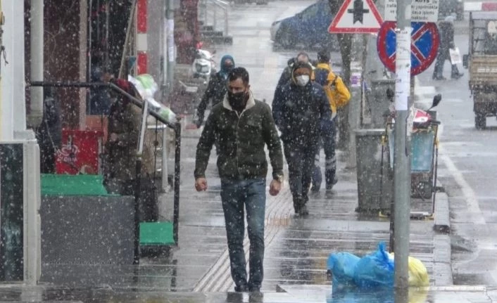 Kars’ta kar yağışı