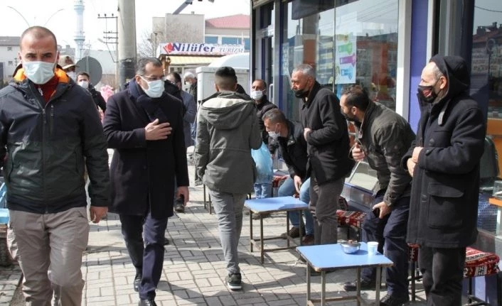 Özalp Kaymakamı Çelik’ten esnaf ziyareti