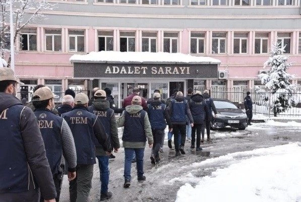 Muş’ta terör operasyonu: 14 gözaltı