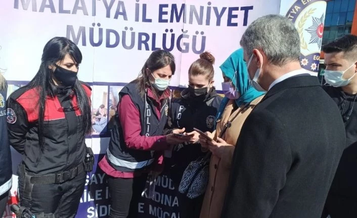 Polis kadınları bilinçlendiriyor