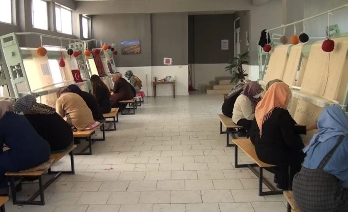 Pütürge’de halı dokuma kursu ile kadınlara iş imkanı