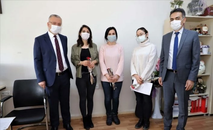 Rektör Levent, Sağlık Bilimleri Fakültesindeki kadınların “8 Mart Dünya Kadınlar Günü”nü kutladı
