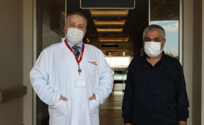 Robotik cerrahi ile bağırsaktan yeni mesane