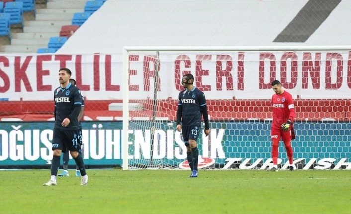 Trabzonspor iç sahada yara aldı