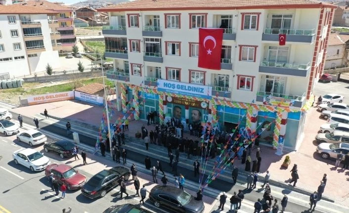 Yeşilyurt’ta kitapseverler için kitap kafe