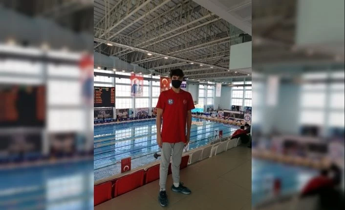 Yüzme milli takımına seçilen Gelirli’nin hedefi büyük