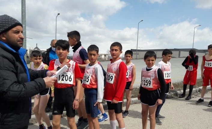 Ağrılı Atletler Yarı Finalde
