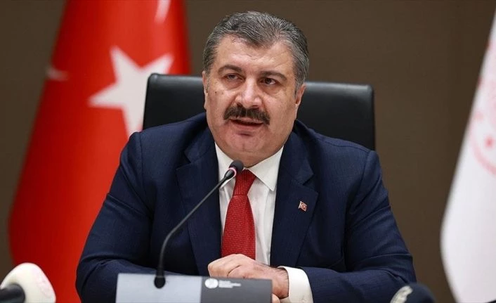 Bakan Koca: Hastanelerde gece yarısına kadar Kovid-19 aşı randevusu veriliyor