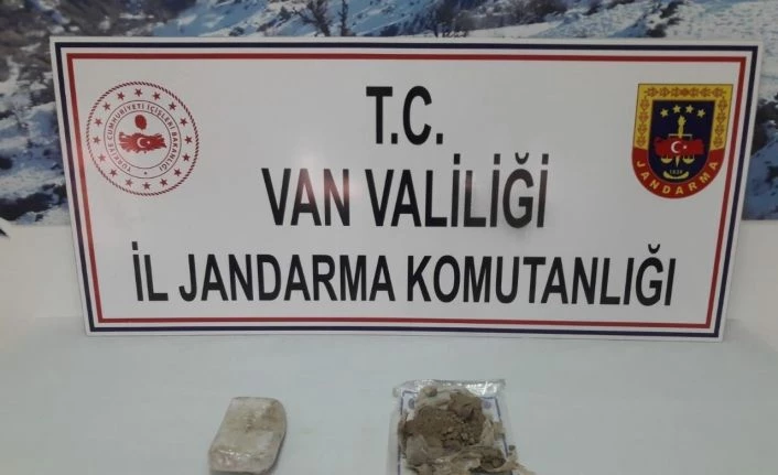 Başkale’de 1 kilo 622 gram eroin ele geçirildi