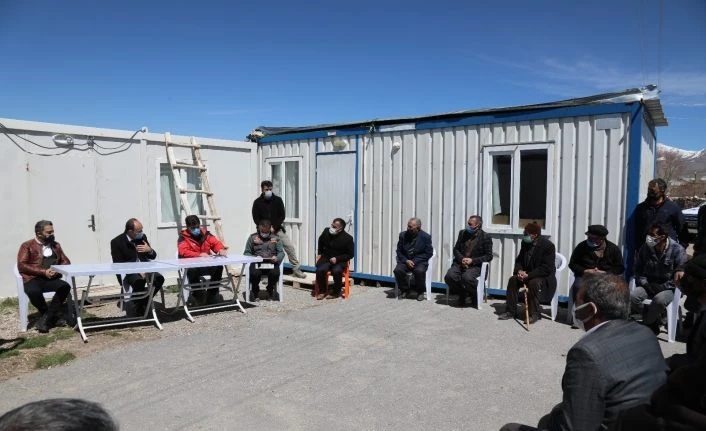 Başkale’de kalıcı konut yapım çalışması