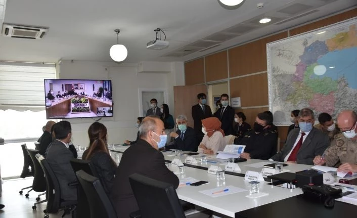Bitlis’te ‘Kadına Şiddet’ konulu toplantı