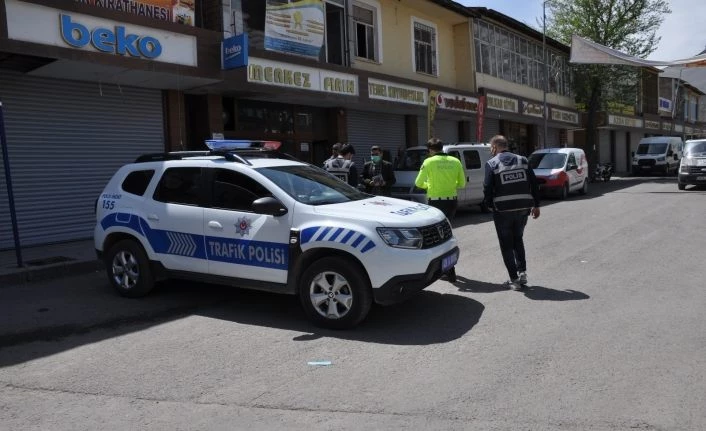 Bulanık’ta tam kapanma