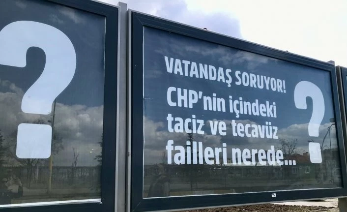 CHP’nin ‘128 milyar dolar nerede?’ Pankartına Ağrı’dan tepki geldi