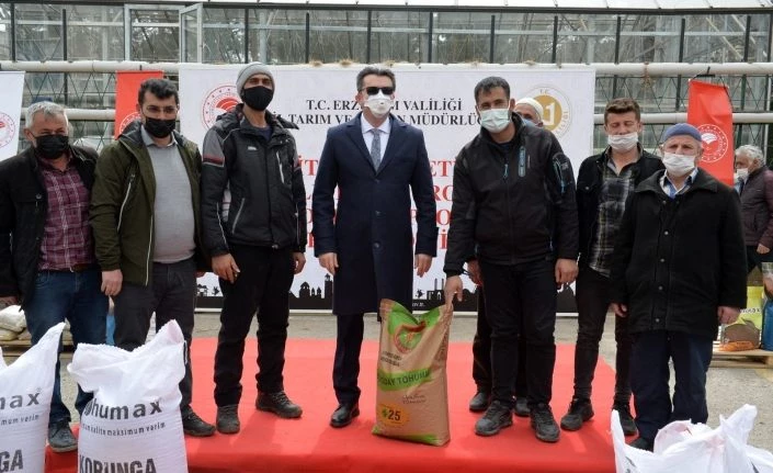 Erzurum’da çiftçilere yem bitkisi tohumu dağıtıldı