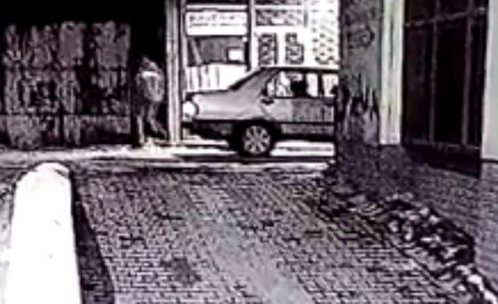 İki kişinin zor kaldırdığı demir tezgahı, hırsız tek başına çaldı