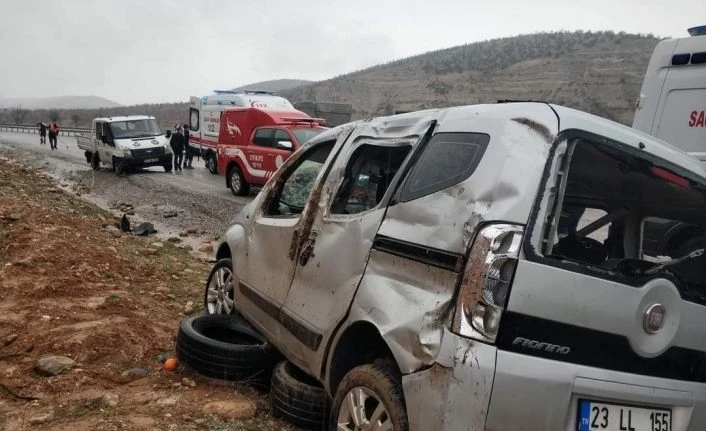 Kayganlaşan yol kazaya neden oldu: 1 ölü, 3 yaralı